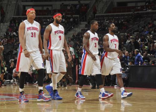 杜克兰特连续得分，全队士气高涨（杜克兰特连取分，全队士气飙升）