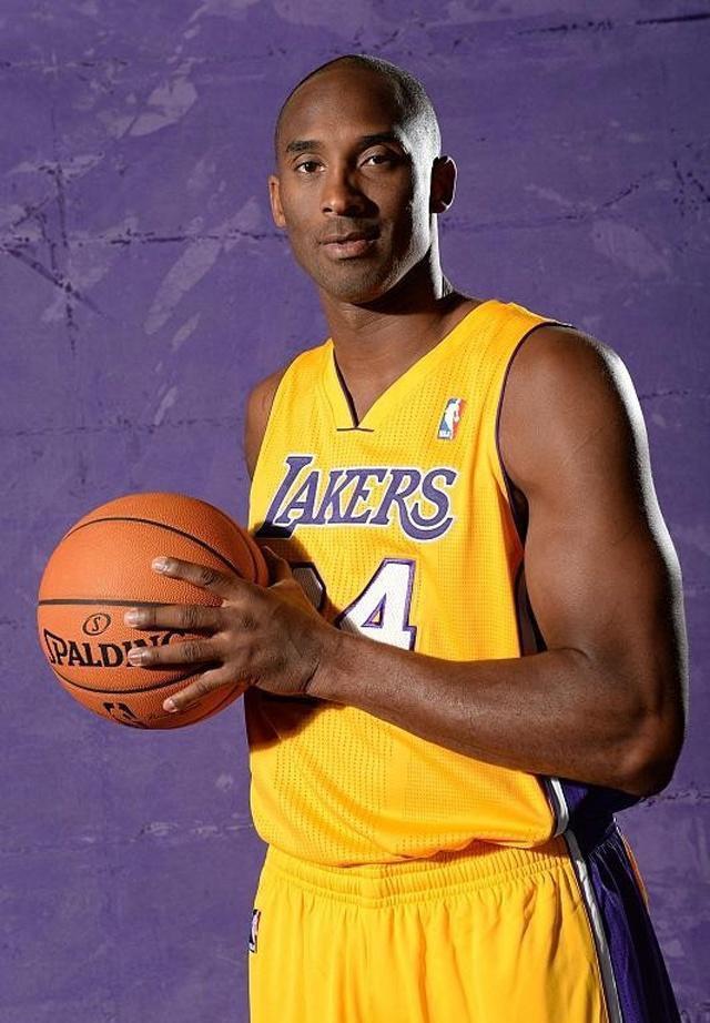 法尔克：拜仁认为超6500万欧签雅克松太贵，在关注弗拉霍维奇（法尔克：拜仁认为雅克松超6500万欧报价过高，转而关注弗拉霍维奇）