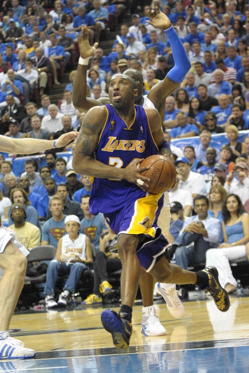 拉诺基亚：互换门将国米很可能赢德比；我不认为米兰能争冠（拉诺基亚：若互换门将，国米更可能赢德比；不看好米兰争冠）