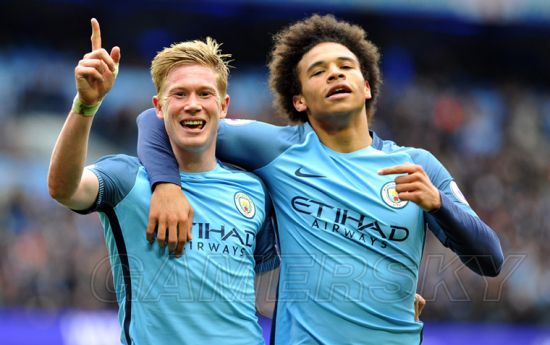 王国明：守门就像守护家，不能让别人过来动不动就把东西拿走（王国明：守门如守家门，绝不让对手轻易得手）