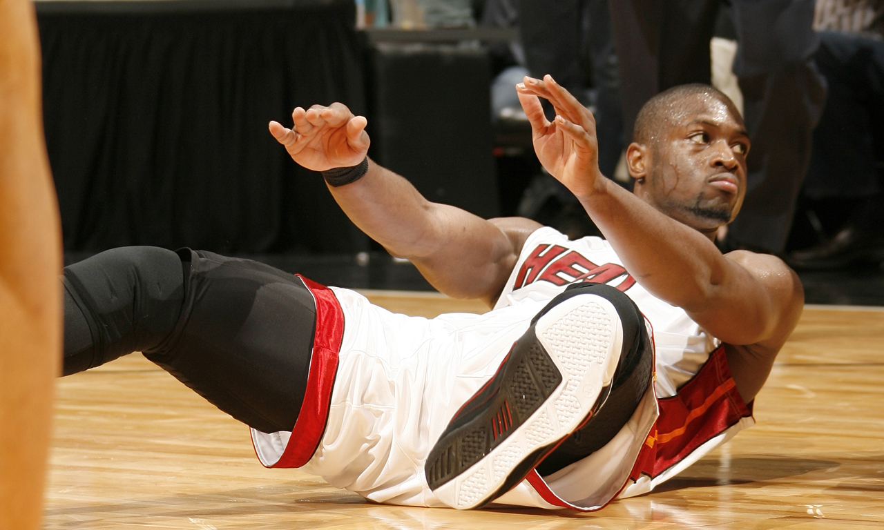 意媒：AC米兰将和罗马在冬窗争夺齐尔克泽（意媒：AC米兰与罗马将于冬窗竞逐齐尔克泽）