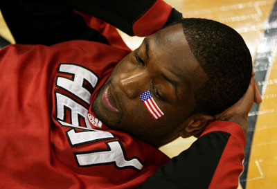 邮报：犯罪团伙盯上了英超球星及其家人，盗窃奢侈品换枪支（英超球星及家属被犯罪团伙盯上：盗窃奢侈品换取枪支）