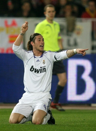 圣保利vs海登海姆：杰克逊-欧文、藤田让瑠奇马首发，阿尔扬-伊布拉希莫维奇、派林格出战（海登海姆战圣保利：杰克逊-欧文、藤田让瑠先发，阿尔扬-伊布拉希莫维奇、派林格披挂上阵）